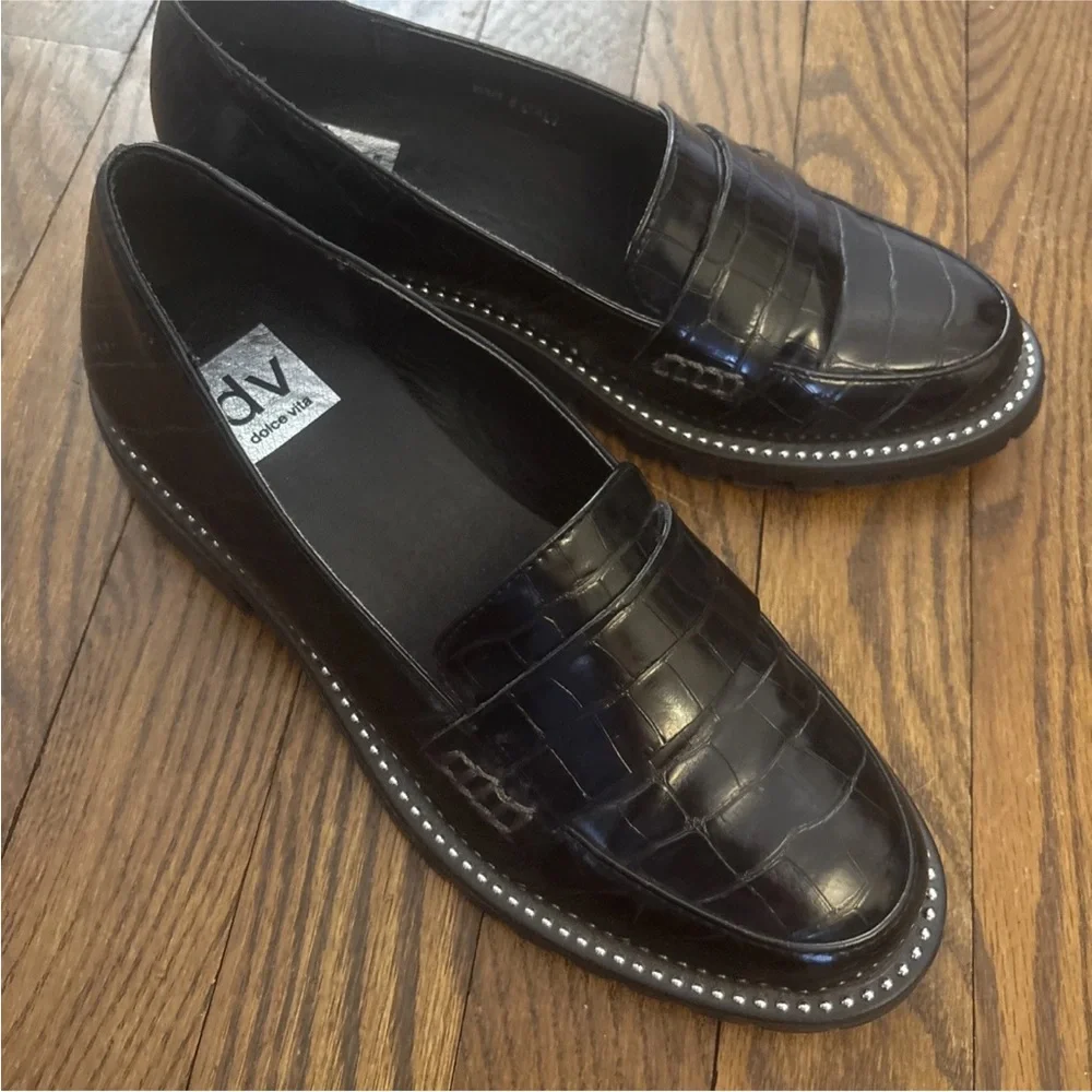 Dolce Vita Black Croc-Embossed slip on Loafers 6